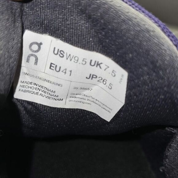 Oncloud Women 9.5 Comfy footwear - Picture 2 of 10